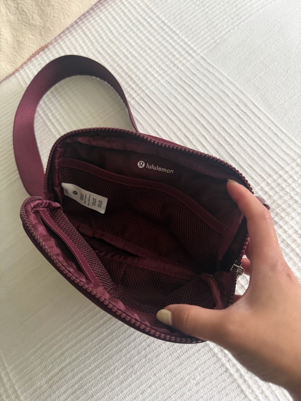 Lululemon Women’s Burgundy Crossbody Waist Bag - Picture 3 of 4
